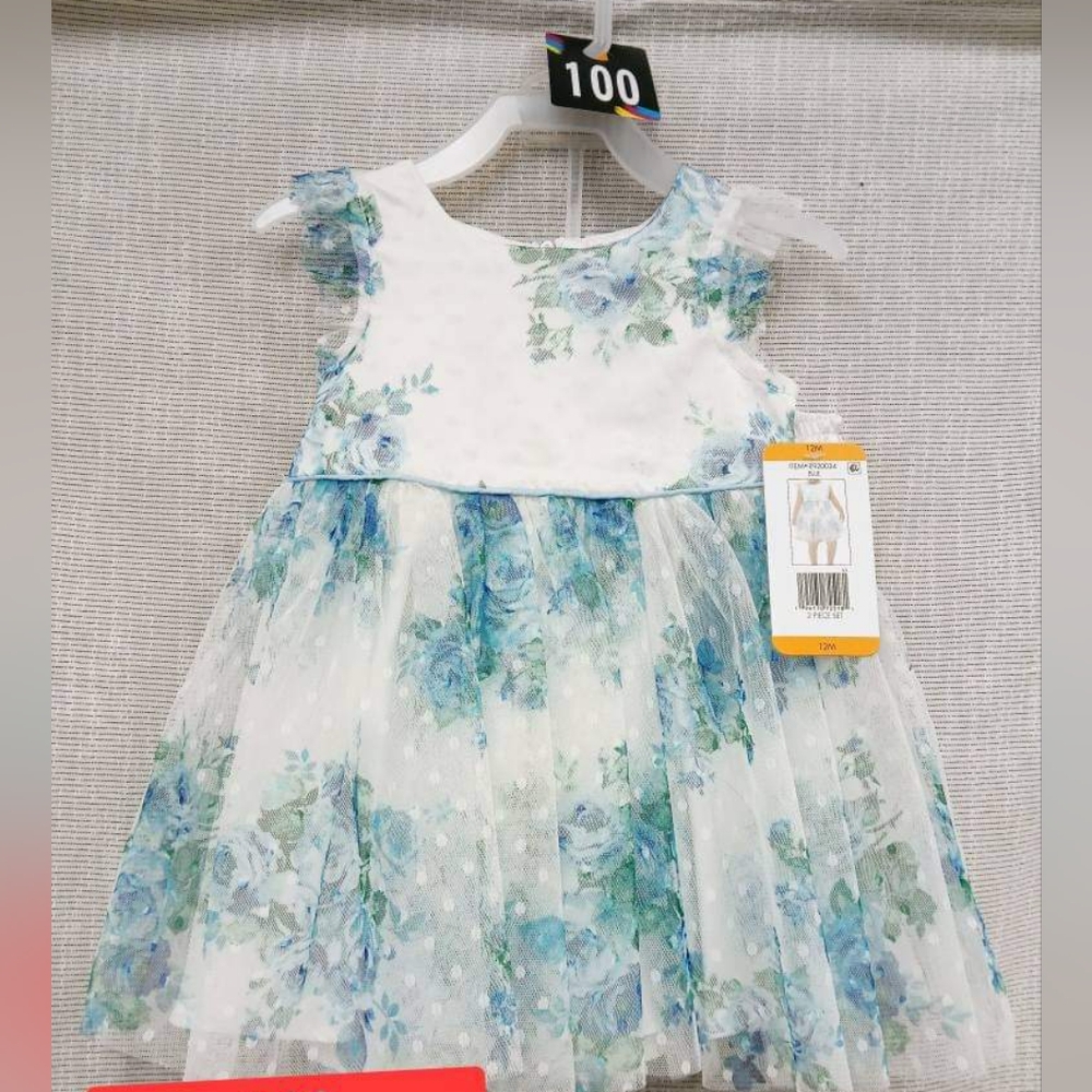 Girls Toddlers Flower dress with bloomers. NEW WITH TAGS